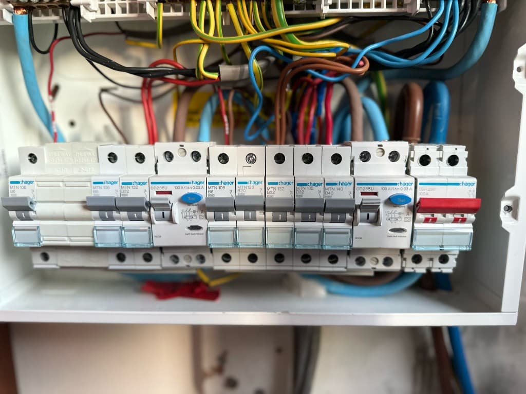Newly installed consumer unit with labelled circuits